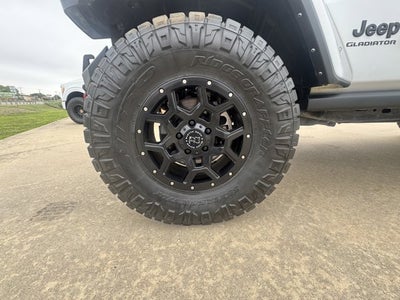 2022 Jeep Gladiator Willys