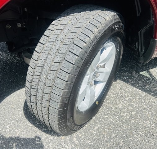 2024 RAM 1500 Classic SLT