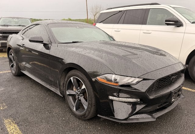 2022 Ford Mustang EcoBoost