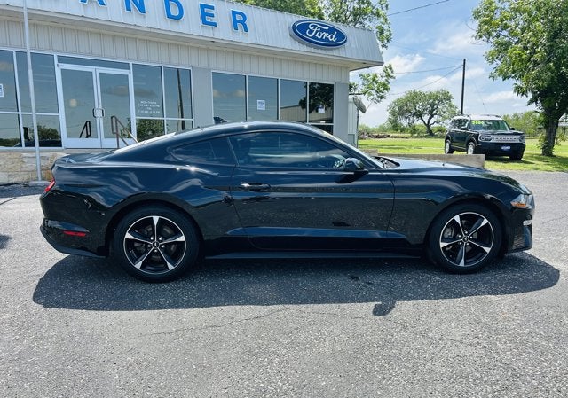 2022 Ford Mustang EcoBoost