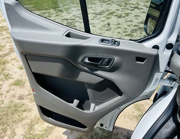 2025 Ford Transit Passenger Van XL - Photo 17