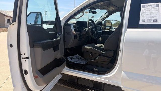2025 Ford Super Duty F-350 DRW XLT