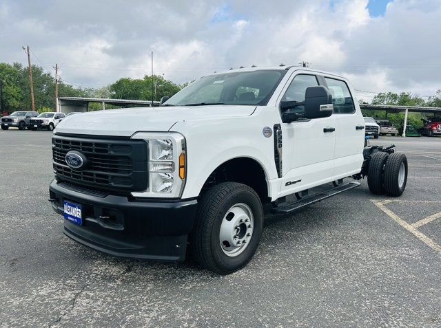 2026 Ford Super Duty F-350 DRW XL