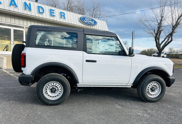 2025 Ford Bronco Base
