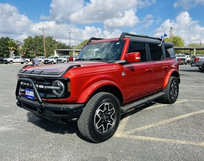 2024 Ford Bronco Outer Banks