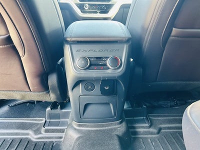 2025 Ford Explorer Platinum