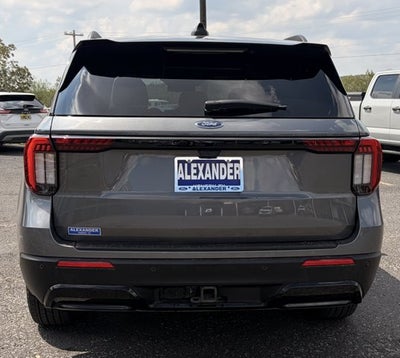 2025 Ford Explorer ST-Line