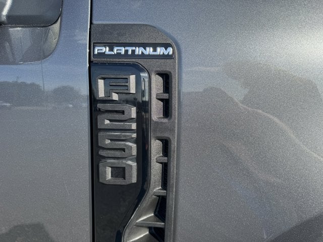 2026 Ford Super Duty F-250 SRW Platinum