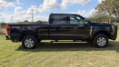 2027 Ford Super Duty F-250 SRW XLT