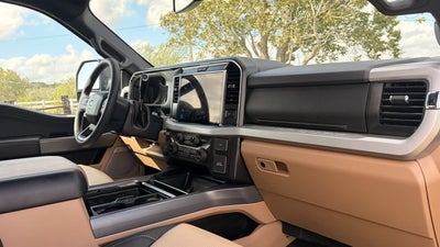 2027 Ford Super Duty F-250 SRW XLT