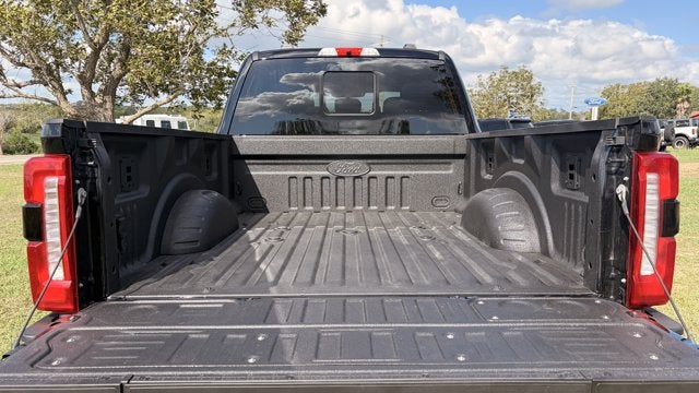 2027 Ford Super Duty F-250 SRW XLT