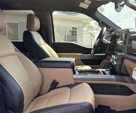 2027 Ford Super Duty F-250 SRW LARIAT
