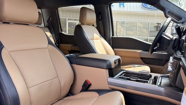 2027 Ford Super Duty F-250 SRW LARIAT