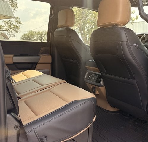 2027 Ford Super Duty F-250 SRW LARIAT