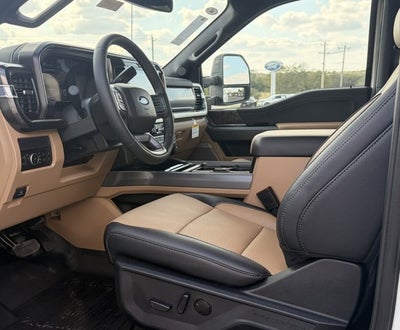 2027 Ford Super Duty F-350 SRW LARIAT