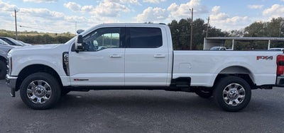 2027 Ford Super Duty F-350 SRW LARIAT