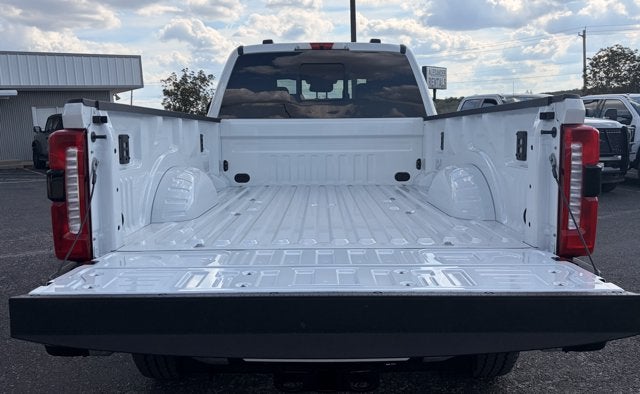 2027 Ford Super Duty F-350 SRW LARIAT