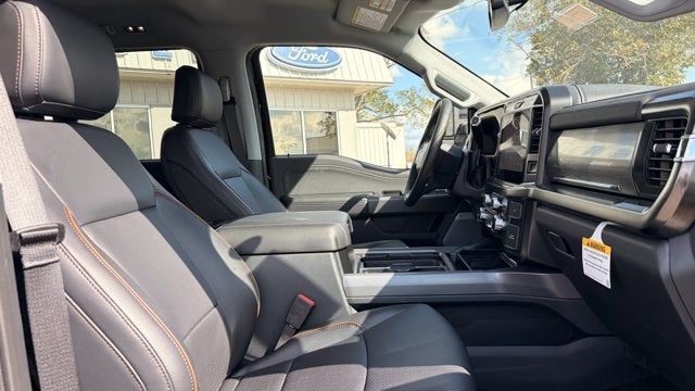 2027 Ford Super Duty F-350 SRW LARIAT