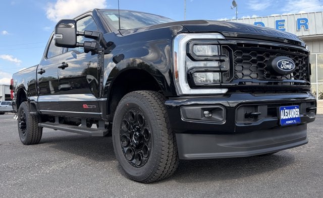 2027 Ford Super Duty F-350 SRW LARIAT