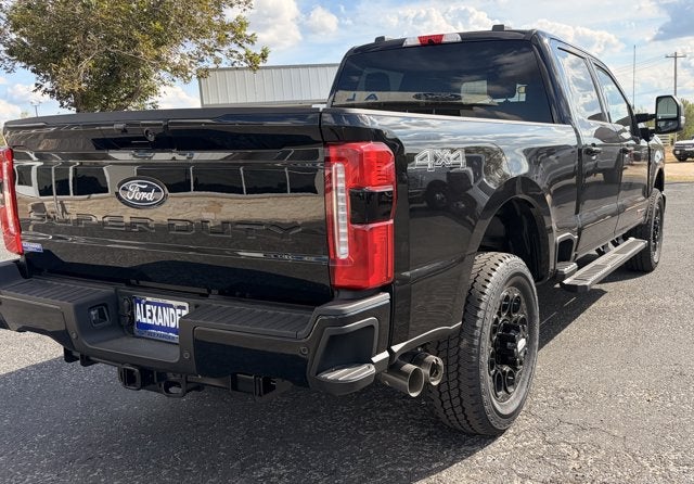 2027 Ford Super Duty F-350 SRW LARIAT
