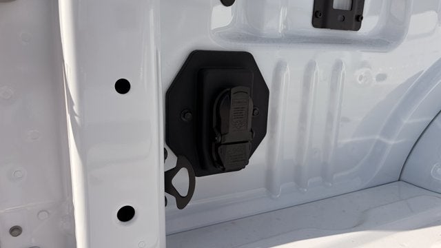 2027 Ford Super Duty F-350 SRW XLT