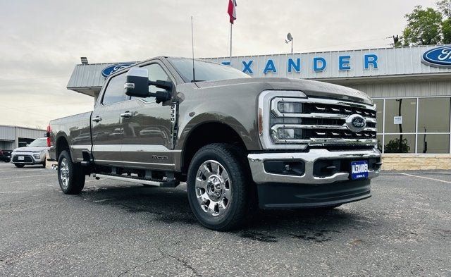 2026 Ford Super Duty F-350 SRW LARIAT