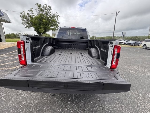 2026 Ford Super Duty F-350 SRW F-350® Lariat®