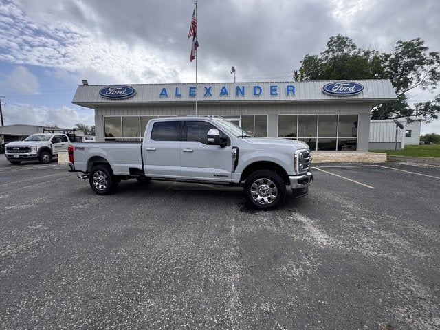 2026 Ford Super Duty F-350 SRW F-350® Lariat®