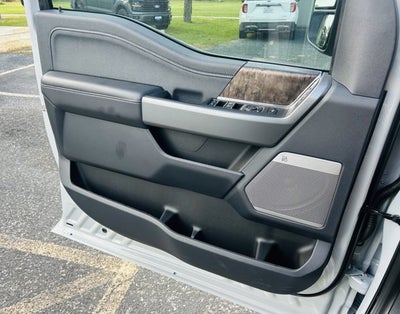 2026 Ford Super Duty F-350 SRW LARIAT