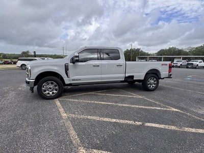 2026 Ford Super Duty F-350 SRW F-350® Lariat®