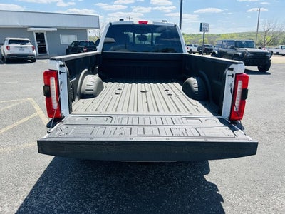 2026 Ford Super Duty F-350 SRW XLT