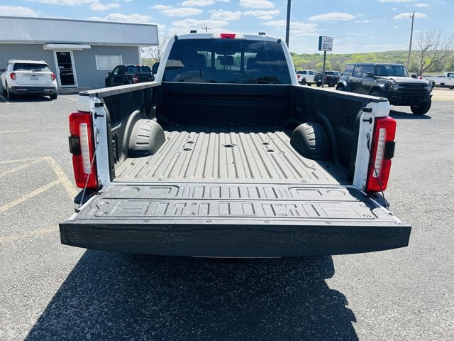 2026 Ford Super Duty F-350 SRW XLT