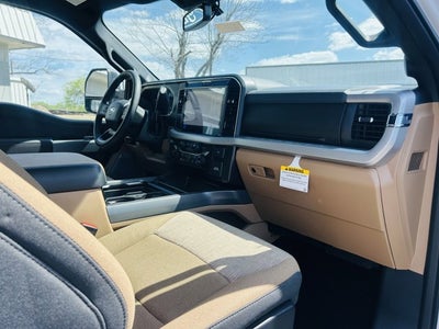 2026 Ford Super Duty F-350 SRW XLT