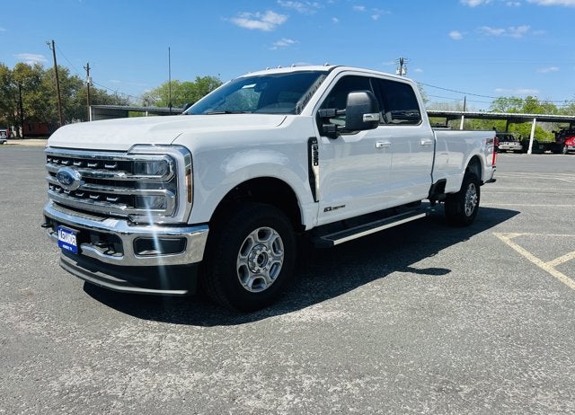 2026 Ford Super Duty F-350 SRW XLT
