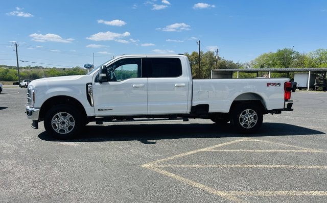 2026 Ford Super Duty F-350 SRW XLT