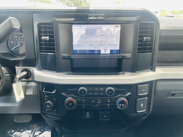 2026 Ford Super Duty F-350 SRW XL