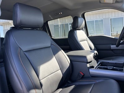 2026 Ford Super Duty F-350 SRW LARIAT