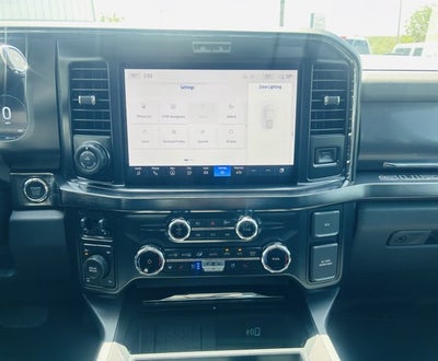 2026 Ford Super Duty F-350 SRW LARIAT