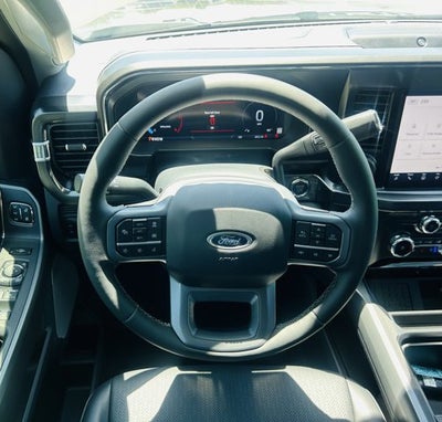 2026 Ford Super Duty F-350 SRW LARIAT