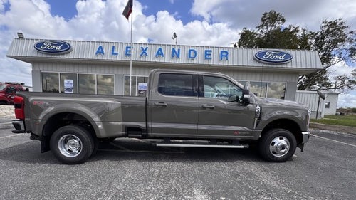 2027 Ford Super Duty F-350 DRW F-350® XLT