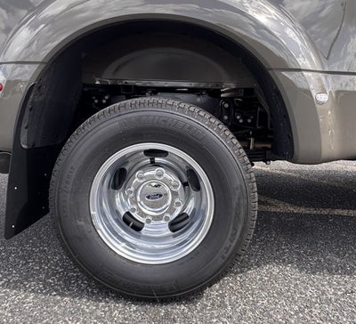2027 Ford Super Duty F-350 DRW F-350® XLT