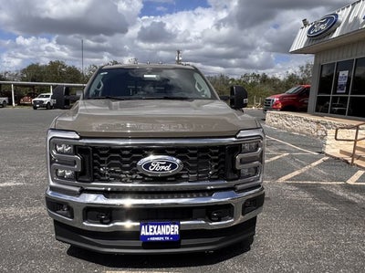 2027 Ford Super Duty F-350 DRW F-350® XLT