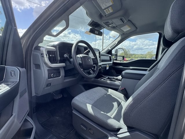 2027 Ford Super Duty F-350 DRW F-350® XLT