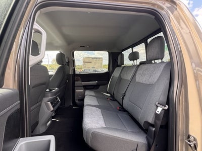 2027 Ford Super Duty F-350 DRW F-350® XLT