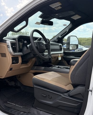 2026 Ford Super Duty F-350 DRW XLT