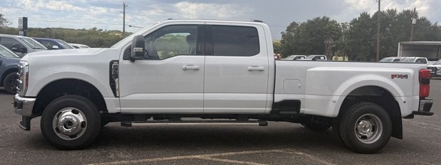 2026 Ford Super Duty F-350 DRW XLT