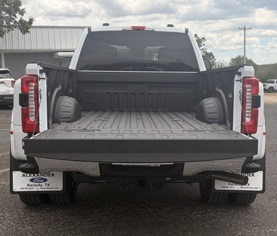 2026 Ford Super Duty F-350 DRW XLT