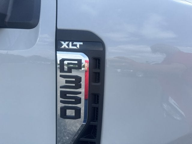 2026 Ford Super Duty F-350 DRW XLT