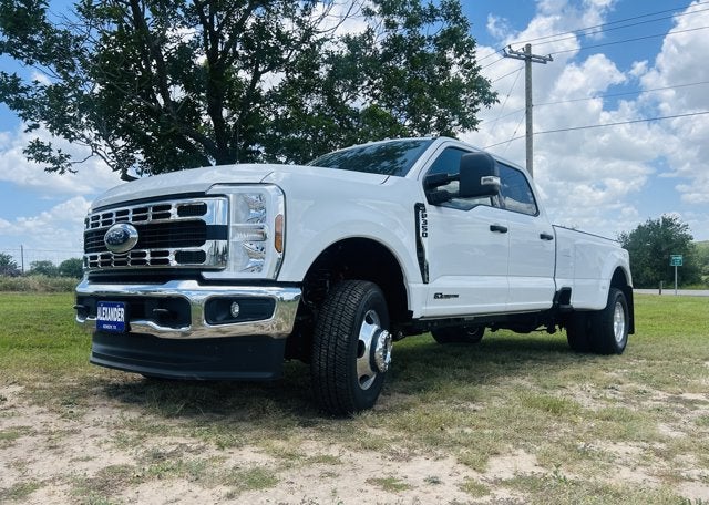2026 Ford Super Duty F-350 DRW XLT