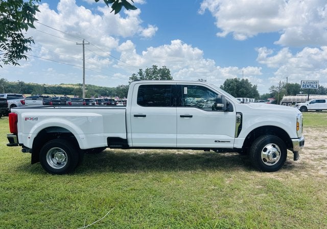 2026 Ford Super Duty F-350 DRW XLT